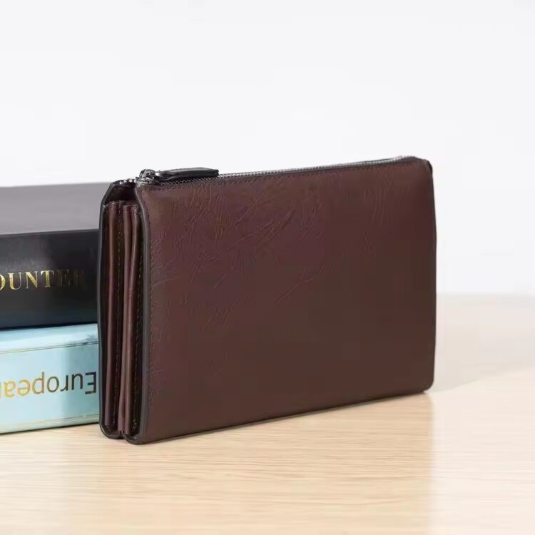 Large Capacity Men's Genuine Leather Wallet: Travel Card Holder, Cell Phone Pouch & Clutch Bag