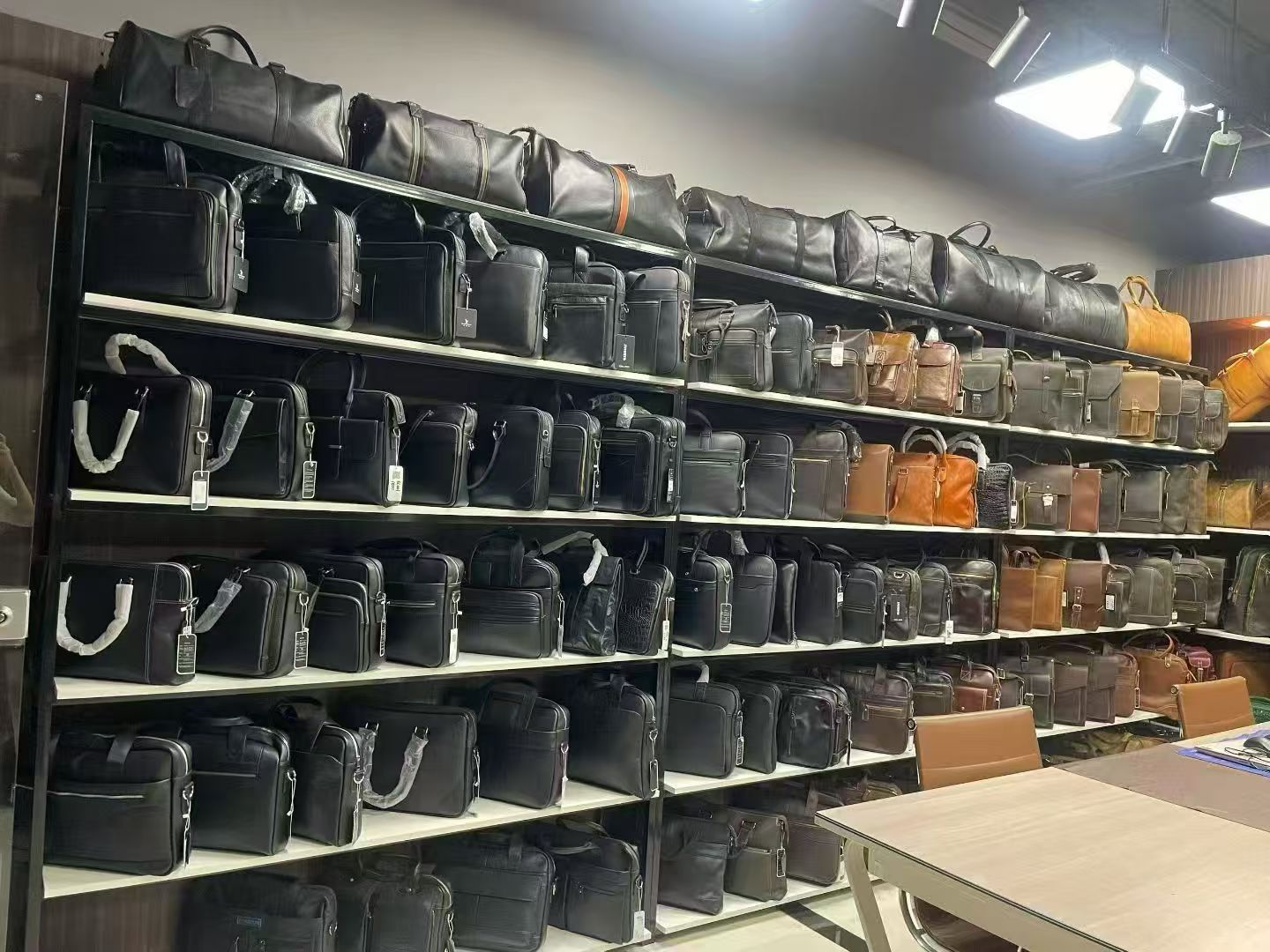 menbag showroom